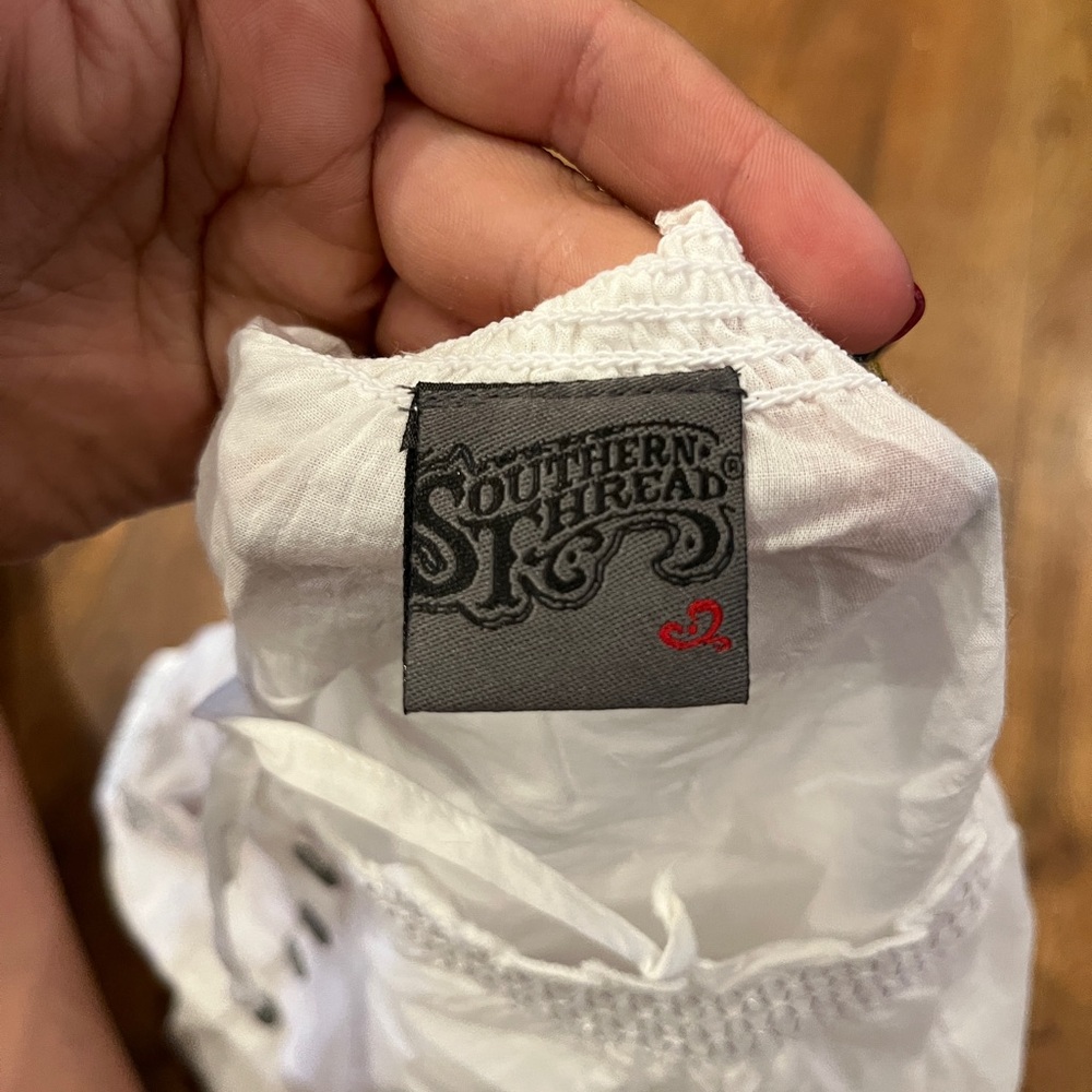 Southern Thread White Women's Top